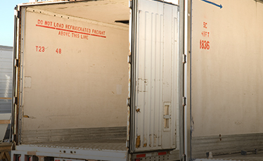 Refrigerated van brokers shipping from Milwaukee to Jackson